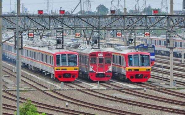 Prabowo Minta Tambahan 30 Trainset KRL Baru, Bakal Dipenuhi Lewat Impor dan Produksi INKA Prabowo Minta Tambahan 30 Trainset KRL Baru, Bakal Dipenuhi Lewat Impor dan Produksi INKA