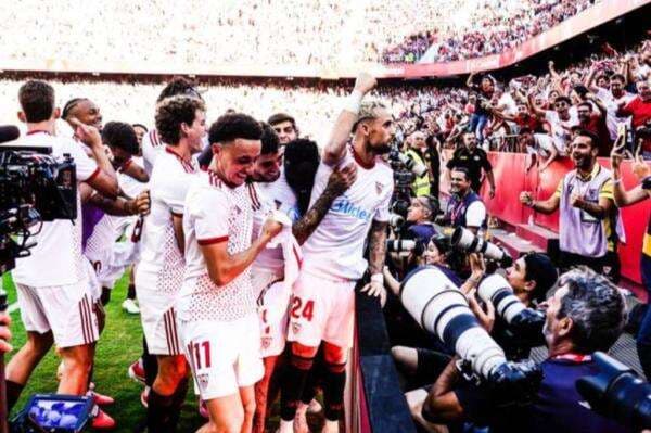 Hasil Sevilla vs Barcelona di Liga Spanyol: Blaugrana Babak Belur, Telan Kekalahan Pertama Hasil Sevilla vs Barcelona di Liga Spanyol: Blaugrana Babak Belur, Telan Kekalahan Pertama