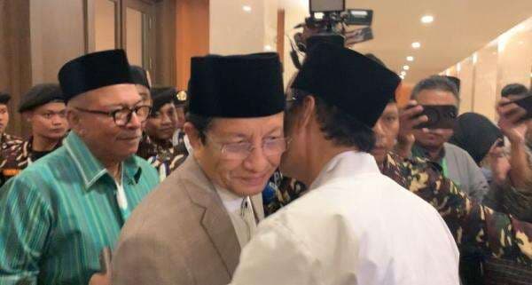 Disambut Gus Ipul, Nasaruddin Umar Hadiri Pleno PBNU Disambut Gus Ipul, Nasaruddin Umar Hadiri Pleno PBNU