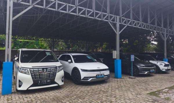 Tersambar Denza D9, Harga Mobil Bekas Toyota Alphard dan Voxy Anjlok Tersambar Denza D9, Harga Mobil Bekas Toyota Alphard dan Voxy Anjlok