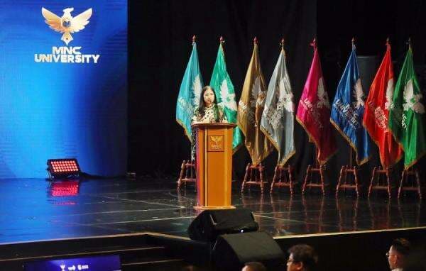 Jessica Tanoesoedibjo Dorong Mahasiswa MNC University Miliki Growth Mindset Jessica Tanoesoedibjo Dorong Mahasiswa MNC University Miliki Growth Mindset