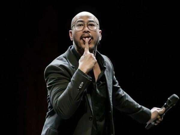 Muannas Kecam Keras Materi Stand Up Comedy Pandji Pragiwaksono di Mens Rea, Lecehkan Agama? Muannas Kecam Keras Materi Stand Up Comedy Pandji Pragiwaksono di Mens Rea, Lecehkan Agama?