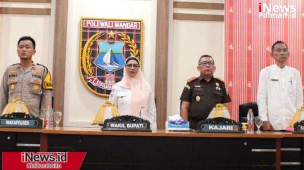 Wakapolres Polman Tegas! Kawal PPDB Bebas Pungli dan Korupsi di Polewali Mandar Wakapolres Polman Tegas! Kawal PPDB Bebas Pungli dan Korupsi di Polewali Mandar