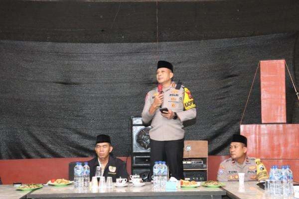 25 Perguruan Silat Banyuwangi Dikumpulkan Polresta, Ini yang Dibicarakan dengan Kapolresta 25 Perguruan Silat Banyuwangi Dikumpulkan Polresta, Ini yang Dibicarakan dengan Kapolresta