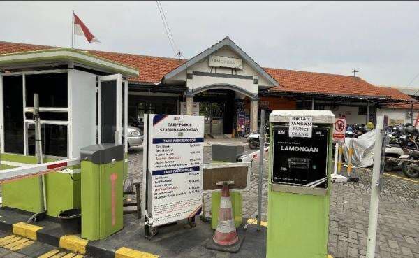 PT KAI Tambah 14 Kereta Api Jarak Jauh dari Stasiun Lamongan PT KAI Tambah 14 Kereta Api Jarak Jauh dari Stasiun Lamongan