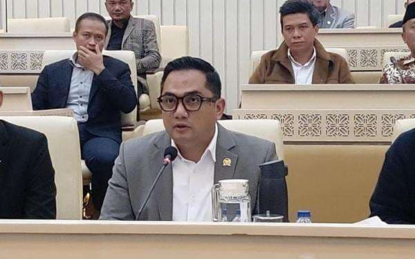 Komisi II DPR Tetapkan 9 Anggota Ombudsman RI, Hery Susanto Jadi Ketua Komisi II DPR Tetapkan 9 Anggota Ombudsman RI, Hery Susanto Jadi Ketua