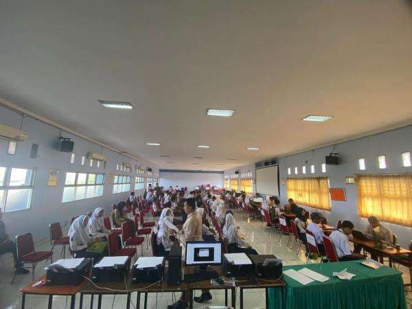 Teknik dan Industri Jadi Magnet, SPMB SMKN 1 Karawang Diserbu Pendaftar Teknik dan Industri Jadi Magnet, SPMB SMKN 1 Karawang Diserbu Pendaftar