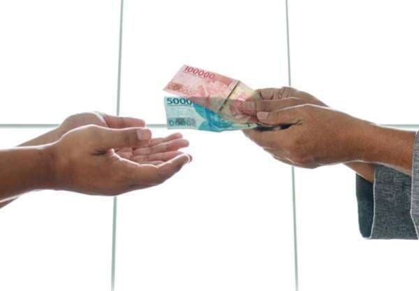 Cara Lapor Calo Antrian Pangan Bersubsidi Jakarta dan Pungli, Simak di Sini! Cara Lapor Calo Antrian Pangan Bersubsidi Jakarta dan Pungli, Simak di Sini!