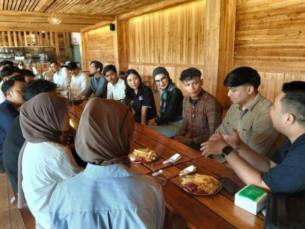 Ketum Perindo Angela Tanoesoedibjo Serap Aspirasi Anak Muda Bandung Ketum Perindo Angela Tanoesoedibjo Serap Aspirasi Anak Muda Bandung
