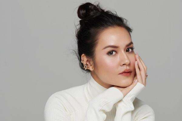 Raisa: Berandai Dia Kembali Kayaknya Udah Enggak, Tanpa Dia Aku Oke-Oke Aja Raisa: Berandai Dia Kembali Kayaknya Udah Enggak, Tanpa Dia Aku Oke-Oke Aja