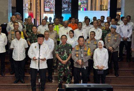 Kapolri Perintahkan Seluruh Personel Amankan Malam Takbiran dan Salat Id Kapolri Perintahkan Seluruh Personel Amankan Malam Takbiran dan Salat Id