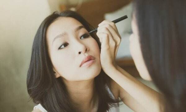 5 Ide Makeup Simpel untuk Bukber dan Lebaran 2024, Wajah Lebih Memukau