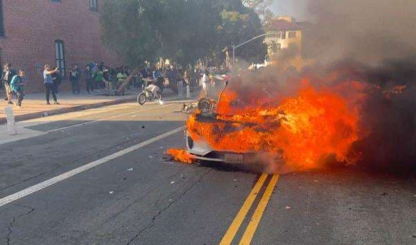 5 Kota Besar di AS yang Dilanda Demonstrasi Menentang Penangkapan Imigran Ilegal 5 Kota Besar di AS yang Dilanda Demonstrasi Menentang Penangkapan Imigran Ilegal