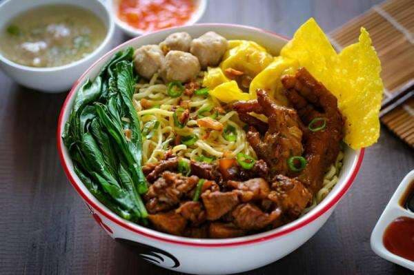 5 Mi Ayam Enak di Bandung, Rasanya Nggak Ada Lawan 5 Mi Ayam Enak di Bandung, Rasanya Nggak Ada Lawan