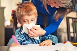 5 Obat Flu dan Batuk Tradisional untuk Anak di Musim Hujan yang Aman