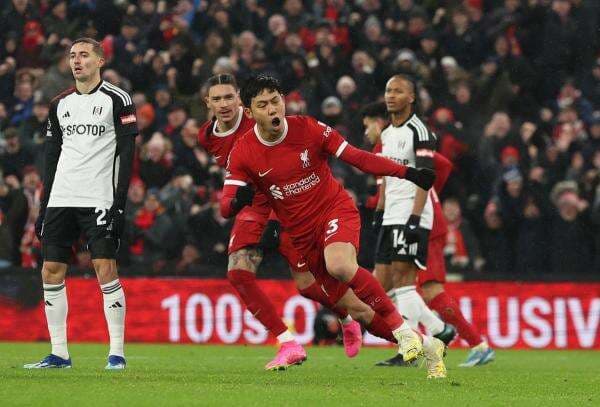 5 Pemain Bintang Timnas Jepang yang Berkarier di Liga Inggris, Nomor 1 Penggawa Liverpool! 5 Pemain Bintang Timnas Jepang yang Berkarier di Liga Inggris, Nomor 1 Penggawa Liverpool!