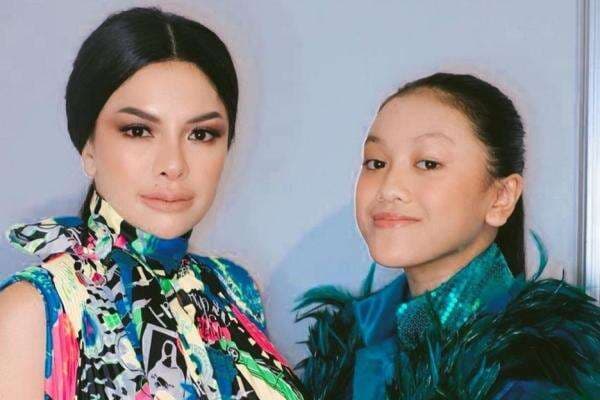 5 Perubahan Sikap Lolly terhadap Nikita Mirzani, Makin Akur usai Berkonflik 5 Perubahan Sikap Lolly terhadap Nikita Mirzani, Makin Akur usai Berkonflik