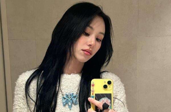 5 Potret Chaeyoung TWICE yang Sudah 6 Bulan Pacaran dengan Zion T 5 Potret Chaeyoung TWICE yang Sudah 6 Bulan Pacaran dengan Zion T