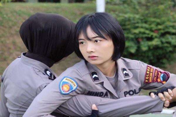 5 Potret Ninda, Polwan Cantik yang Viral bak Idol Korea 5 Potret Ninda, Polwan Cantik yang Viral bak Idol Korea