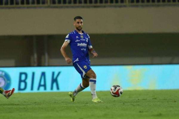 Gelandang Persib Luciano Guaycochea Kirim Peringatan Keras untuk Persija Gelandang Persib Luciano Guaycochea Kirim Peringatan Keras untuk Persija