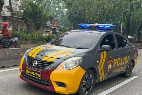 119 Personel Polda Metro Patroli Skala Besar, 2 Tim Disebar Keliling Jakarta 119 Personel Polda Metro Patroli Skala Besar, 2 Tim Disebar Keliling Jakarta