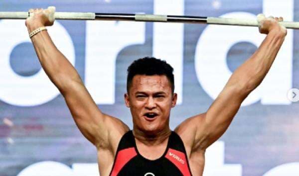 Lifter Rizki Juniansyah Pecahkan Rekor! Sabet 2 Emas di Kejuaraan Dunia Angkat Besi 2025 Lifter Rizki Juniansyah Pecahkan Rekor! Sabet 2 Emas di Kejuaraan Dunia Angkat Besi 2025
