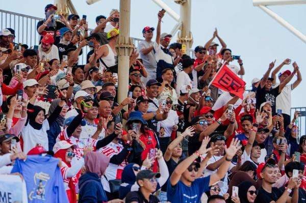 MotoGP Mandalika 2025 Pecahkan Rekor Penonton, Tembus 140.000 Orang! MotoGP Mandalika 2025 Pecahkan Rekor Penonton, Tembus 140.000 Orang!