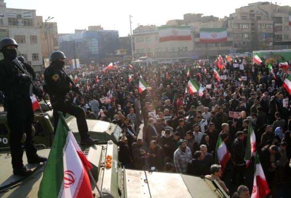 Massa Demo Tandingan di Iran Jauh Lebih Besar, Khamenei: Musuh Gagal! Massa Demo Tandingan di Iran Jauh Lebih Besar, Khamenei: Musuh Gagal!