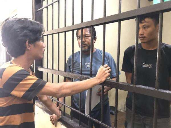 Super Bejat, Bocah SD di Mentawai Diperkosa Kakek dan Paman Hingga Hamil Super Bejat, Bocah SD di Mentawai Diperkosa Kakek dan Paman Hingga Hamil