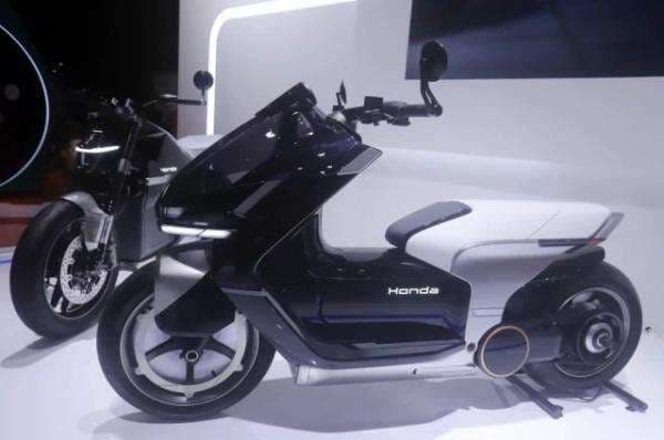 HUT ke-15, BNPP Bagi-bagi Ribuan Paket Sembako di Johar Baru HUT ke-15, BNPP Bagi-bagi Ribuan Paket Sembako di Johar Baru