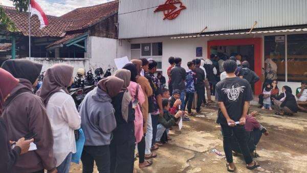 9.351 Petani Tembakau di Garut Dapat BLT DBHCHT, Total Anggaran Rp.11,8 Milyar 9.351 Petani Tembakau di Garut Dapat BLT DBHCHT, Total Anggaran Rp.11,8 Milyar