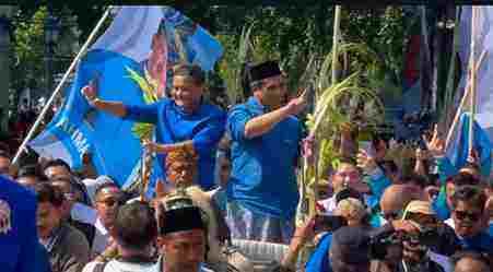 Kampanye Akbar Luthfi-Yasin di Solo, Ada Kirab Berkuda Hingga Diramaikan Artis Kampanye Akbar Luthfi-Yasin di Solo, Ada Kirab Berkuda Hingga Diramaikan Artis