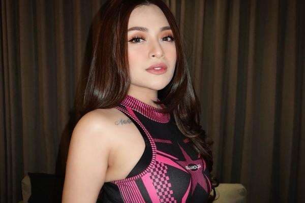 Nathalie Holscher Jawab Tudingan Pindah Agama usai Putuskan Lepas Hijab Nathalie Holscher Jawab Tudingan Pindah Agama usai Putuskan Lepas Hijab