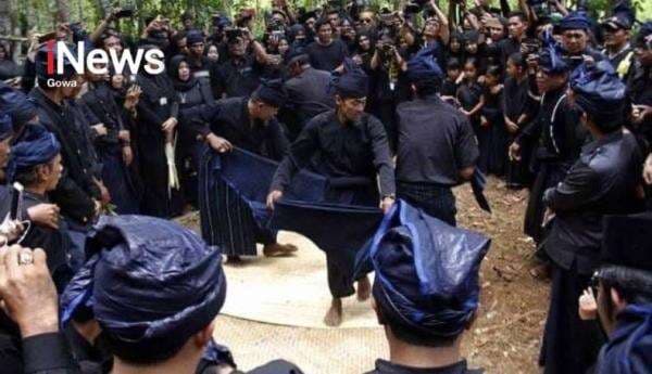 Pengakuan Internasional Untuk Suku Kajang: Penjaga Hutan Tropis Terbaik di Dunia Pengakuan Internasional Untuk Suku Kajang: Penjaga Hutan Tropis Terbaik di Dunia