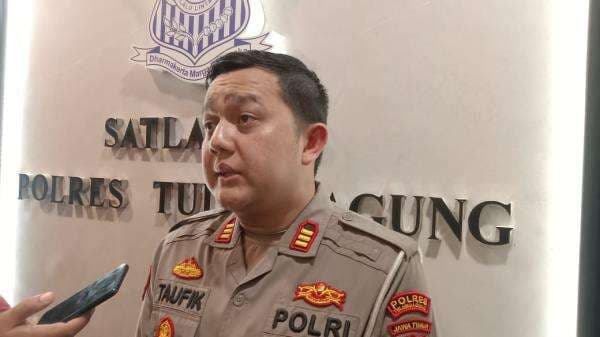 Satlantas Polres Tulungagung Klarifikasi Video Kecelakaan di Boyolangu: Penabrak Bukan Polisi Satlantas Polres Tulungagung Klarifikasi Video Kecelakaan di Boyolangu: Penabrak Bukan Polisi