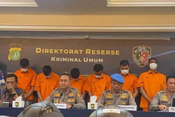 Detik-Detik 2 Matel Tewas Dikeroyok di Kalibata, Dipicu Perampasan Kunci Motor Polisi Detik-Detik 2 Matel Tewas Dikeroyok di Kalibata, Dipicu Perampasan Kunci Motor Polisi