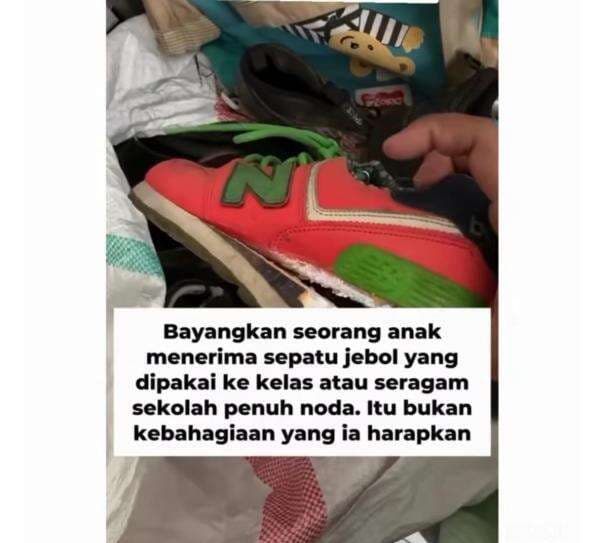 Miris! Korban Banjir Sumatera Terima Sumbangan Baju Bolong dan Sepatu Jebol Miris! Korban Banjir Sumatera Terima Sumbangan Baju Bolong dan Sepatu Jebol