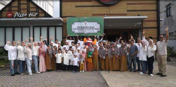 5 Rahasia Buka Puasa Bersama Anak Yatim Ala Pizza Hut, Nomor 2 Bikin Banjir Rezeki 5 Rahasia Buka Puasa Bersama Anak Yatim Ala Pizza Hut, Nomor 2 Bikin Banjir Rezeki