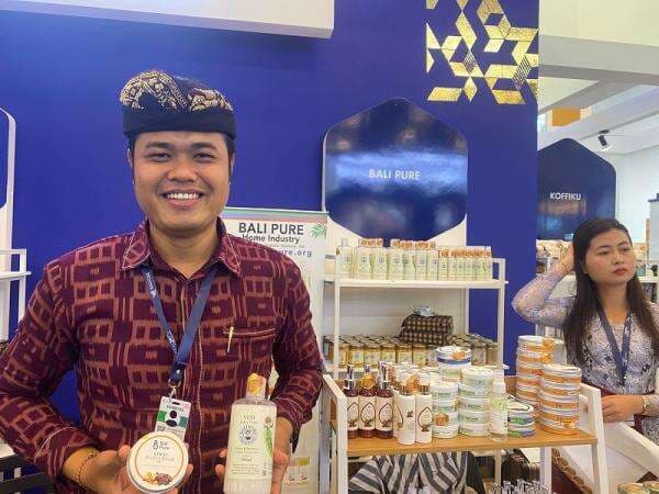 Cerita Pelaku UMKM Binaan Pertamina, Modal Rp300 Ribu Kini Raup Cuan Rp300 Juta per Bulan Cerita Pelaku UMKM Binaan Pertamina, Modal Rp300 Ribu Kini Raup Cuan Rp300 Juta per Bulan