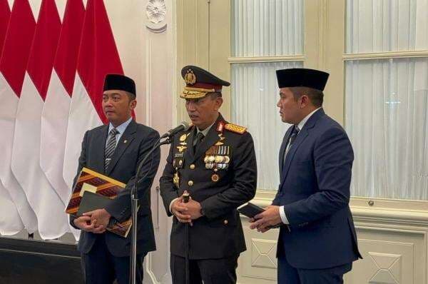 Kapolri Sebut Terduga Pelaku Ledakan dari Lingkungan SMAN 72, Identitas Didalami Kapolri Sebut Terduga Pelaku Ledakan dari Lingkungan SMAN 72, Identitas Didalami