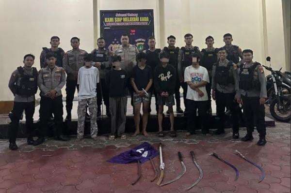 Polisi Tangkap 5 Pemuda di Menteng Jakpus karena Tawuran, Terancam 10 Tahun Penjara Polisi Tangkap 5 Pemuda di Menteng Jakpus karena Tawuran, Terancam 10 Tahun Penjara