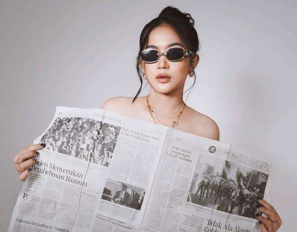 5 Potret Eriska Alexander Pamer Keseksian Usai Young Lex Digosipkan Selingkuh, Netizen: Model Gini Diselingkuhin? 5 Potret Eriska Alexander Pamer Keseksian Usai Young Lex Digosipkan Selingkuh, Netizen: Model Gini Diselingkuhin?