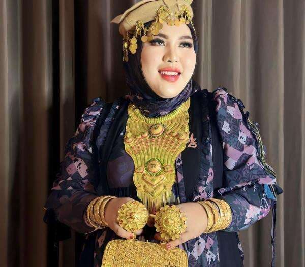 5 Potret Mewah Mira Hayati, Pemilik Skincare yang Produknya Diduga Bermasalah 5 Potret Mewah Mira Hayati, Pemilik Skincare yang Produknya Diduga Bermasalah