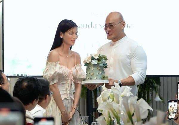 5 Potret Perayaan Ultah Sabrina Chairunnisa yang ke-32 5 Potret Perayaan Ultah Sabrina Chairunnisa yang ke-32