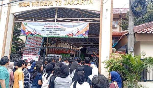 20 Korban Ledakan SMAN 72 Jakarta Masih Dirawat di Rumah Sakit 20 Korban Ledakan SMAN 72 Jakarta Masih Dirawat di Rumah Sakit