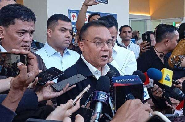 Dasco: Terduga Pelaku Ledakan SMAN 72 Jakarta Masih Dioperasi, Usia 17 Tahun Dasco: Terduga Pelaku Ledakan SMAN 72 Jakarta Masih Dioperasi, Usia 17 Tahun