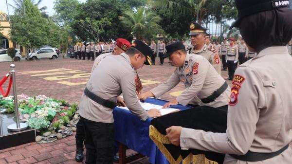 Sertijab, 2 Kapolsek di Lebak Resmi Berganti Sertijab, 2 Kapolsek di Lebak Resmi Berganti