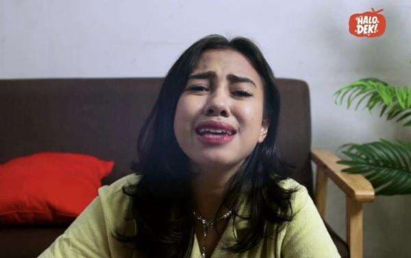 Aku Selingkuh Sama Pacar Temen, Prank Kocak dari Azia Riza Aku Selingkuh Sama Pacar Temen, Prank Kocak dari Azia Riza