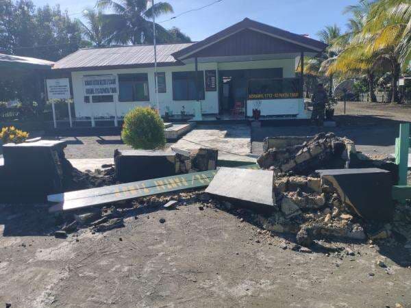 Gempa M6,6 Guncang Sarmi Papua, Puluhan Rumah dan Fasilitas Umum Rusak Gempa M6,6 Guncang Sarmi Papua, Puluhan Rumah dan Fasilitas Umum Rusak