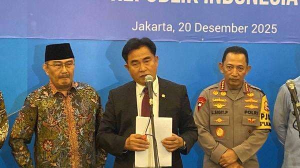 Yusril: Penempatan Polri Aktif di Kementerian Harus Diatur PP, Bukan Sekadar Perpol Yusril: Penempatan Polri Aktif di Kementerian Harus Diatur PP, Bukan Sekadar Perpol